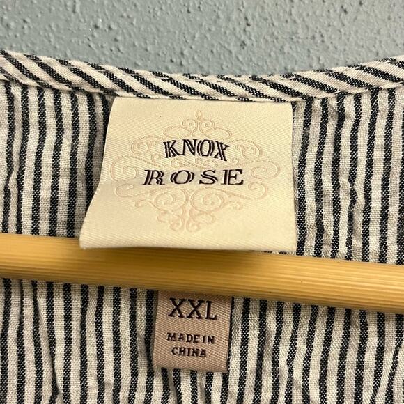 Knox Rose Embroidered Tank Top - Picture 2 of 4